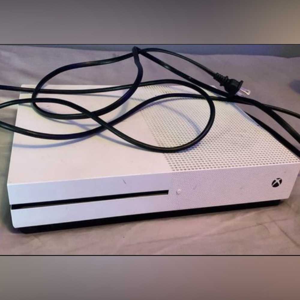 Xbox One S